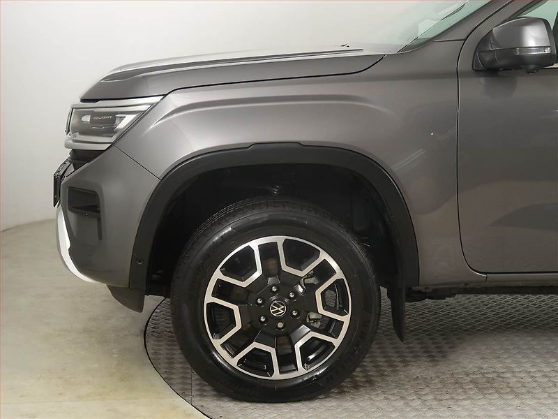 Volkswagen Amarok (2024) V6 3.0 TDI - fotka 15 z 26
