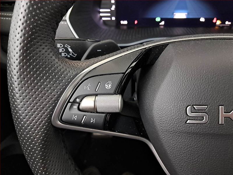 Škoda Octavia (2025) 2.0 TDI, Sportline - fotka 18 z 23