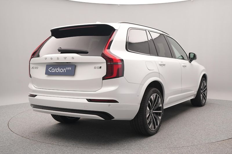 Volvo XC90 (2026) B5 AWD AUT DARK ULTRA 7 míst - fotka 13 z 26