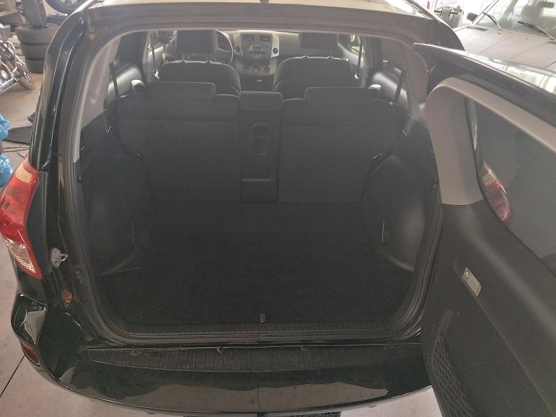Toyota RAV4 (2007) 2,0I,112KW,4X4,ALU,TAŽNÝ - fotka 10 z 31