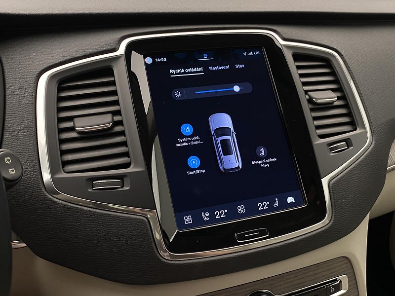 Volvo XC90 B5 AWD CORE AUT CZ 7M - fotka 47 z 63