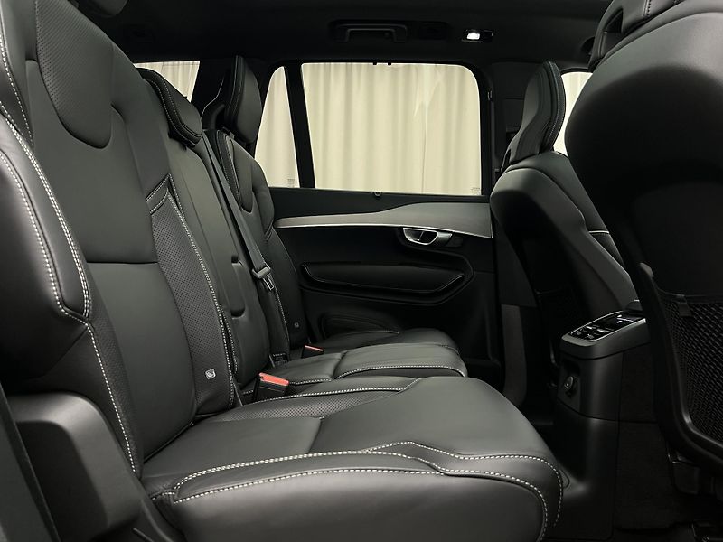Volvo XC90 T8 AWD RECH. PLUS BRIGHT 7 M - fotka 23 z 51