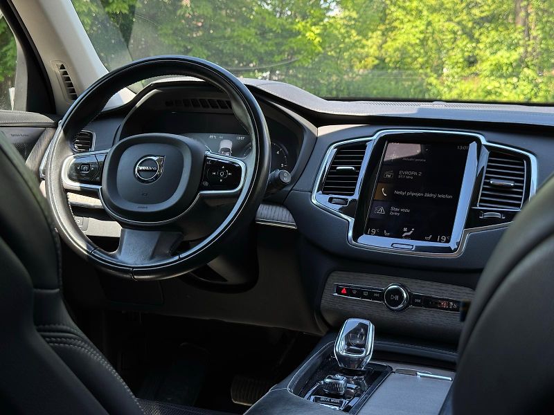 Volvo XC90 (2021) B5 AWD 1.MAJITEL ČR  CRYSTAL - fotka 11 z 27
