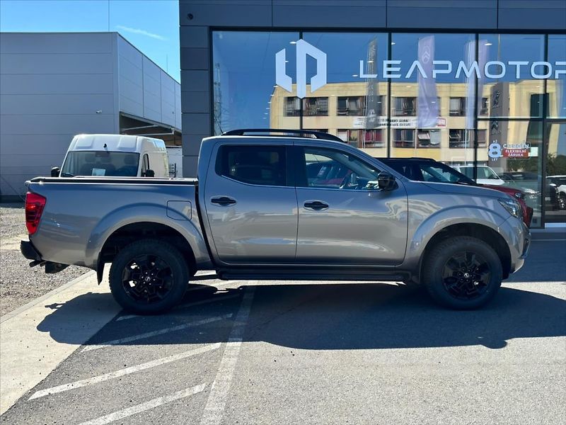 Nissan Navara 2,3 dCi - fotka 7 z 28