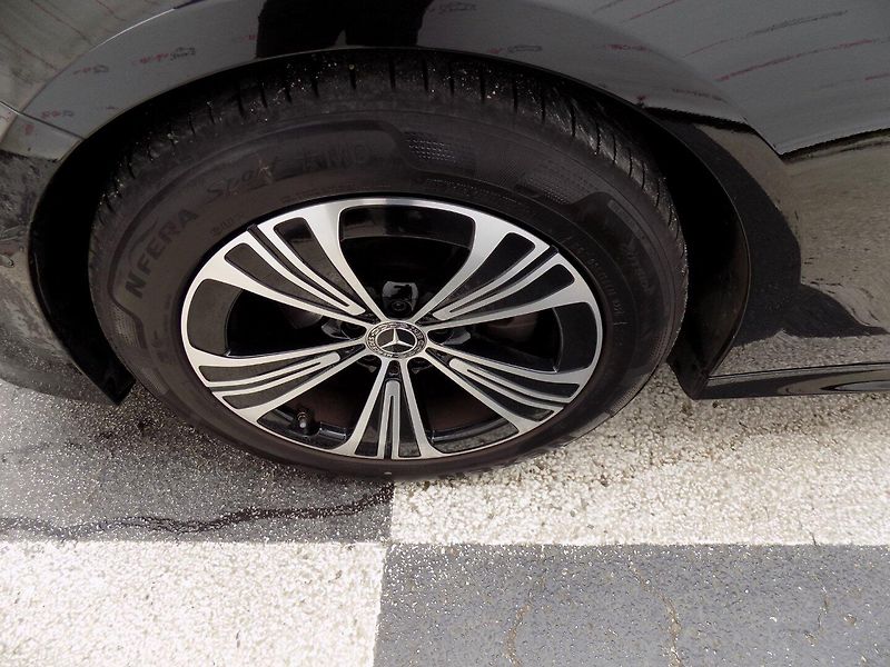 Mercedes-Benz Třídy E (2024) 220d/Performance LED/DPH/ - fotka 47 z 48