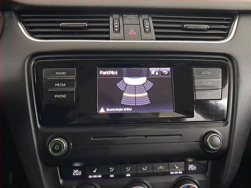 Škoda Octavia (2016) 2.0 TDI 4x4, 4X4, Tempomat - fotka 16 z 19