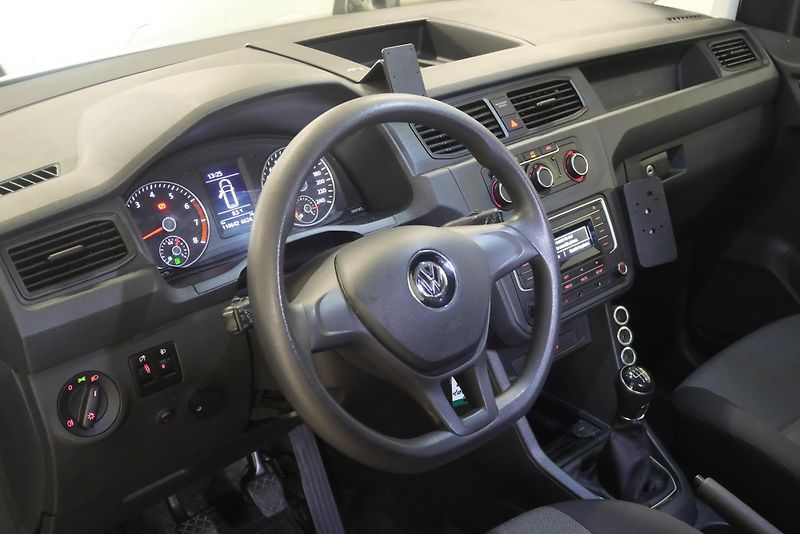 Volkswagen Caddy - fotka 14 z 17