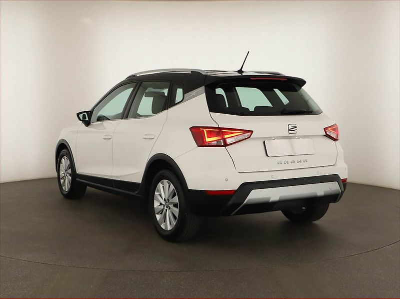 Seat Arona (2020) Xcellence 1.0 TSI, ČR,1.maj - fotka 4 z 14