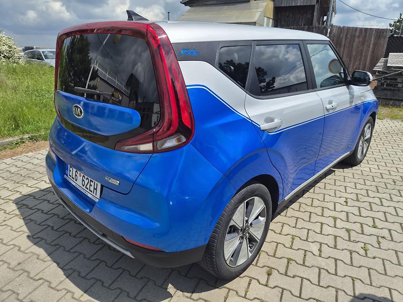 Kia e-Soul III 64,8Kw,500 km,tepelné čerp - fotka 3 z 9