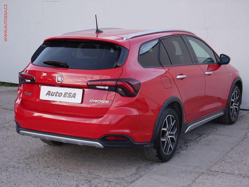Fiat Tipo (2022) 1.0 GSE, Cross, LED - fotka 6 z 16