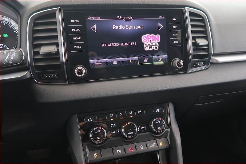 Škoda Karoq (2023) 2.0 TDI - fotka 12 z 17