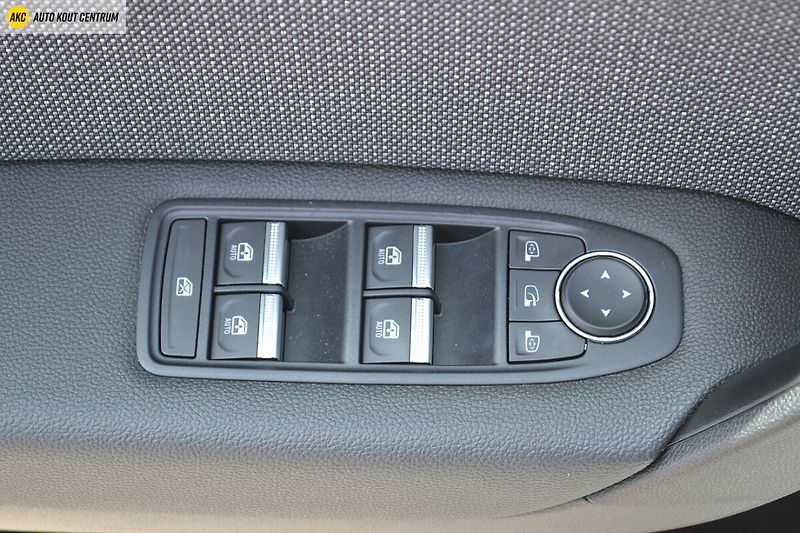 Renault Captur techno E-Tech full hybrid 160 - fotka 45 z 48