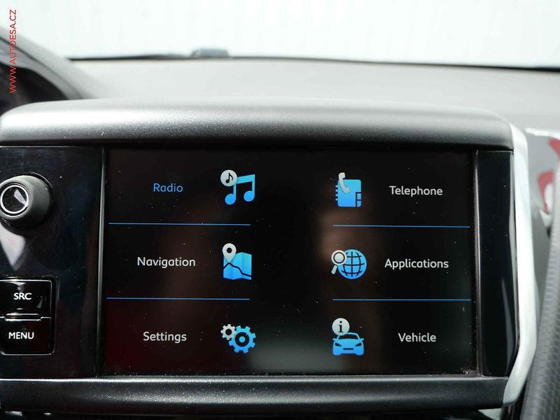 Peugeot 2008 (2019) 1.2 PT, 1.maj,ČR, Active - fotka 16 z 22