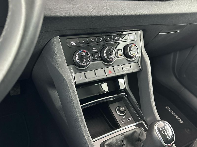 Škoda Karoq (2024) 2.0TDI 85kW Selection - fotka 19 z 26