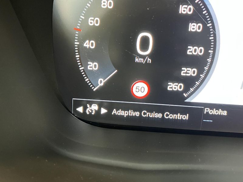 Volvo XC60 T6 AWD Drive-E Inscription AT8 - fotka 28 z 47