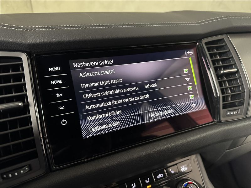 Škoda Kodiaq 2,0 TDi  DSG 4x4 Clever Assist - fotka 37 z 48