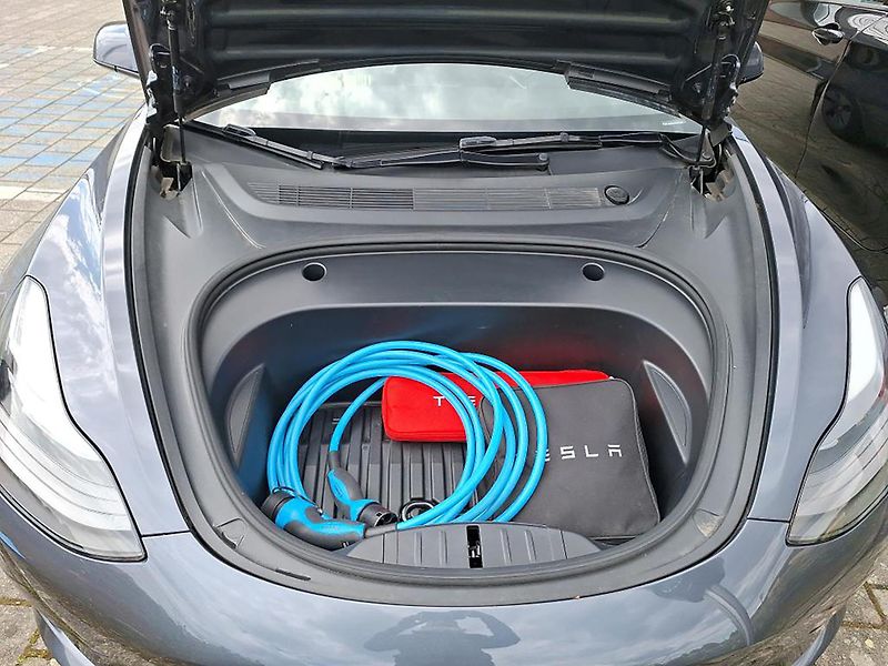 Tesla Model 3 (2021)  RWD Refresh LFP - fotka 4 z 7