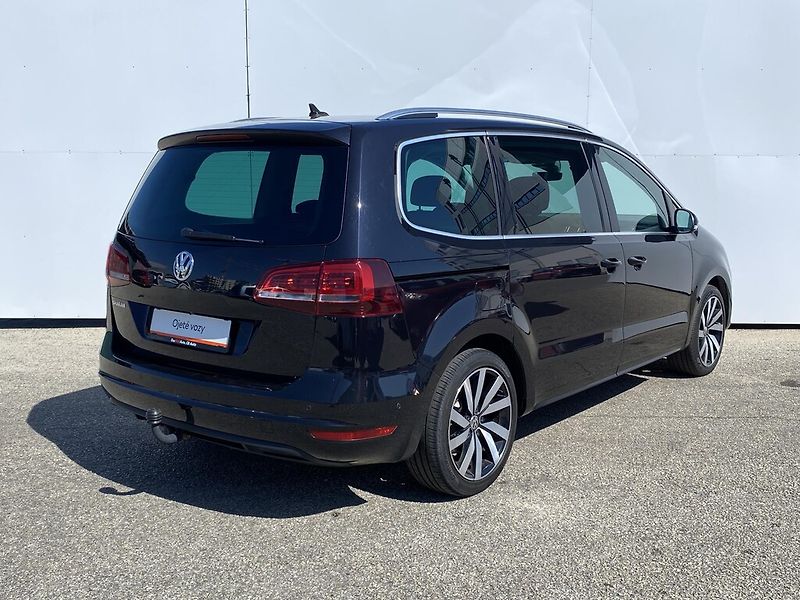 Volkswagen Sharan 1,4 TSI 110 kW Highline DSG - fotka 2 z 27
