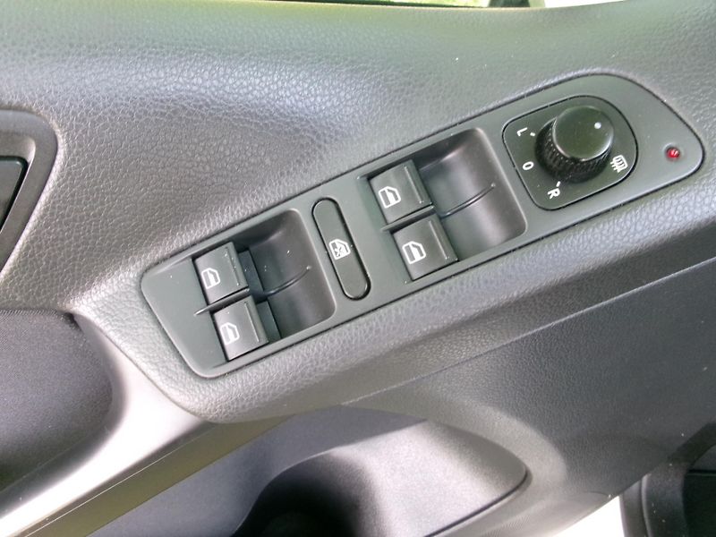 Volkswagen Tiguan (2010) 1,4 TSI 4MOTION CAM - fotka 9 z 28