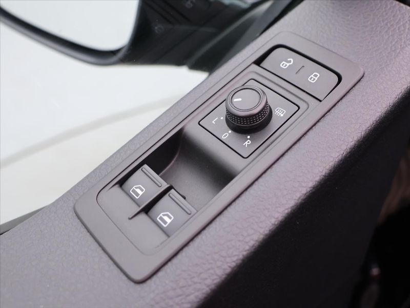 Volkswagen Caravelle 2,0 TDI 110kW CZ 9-Míst DPH - fotka 15 z 29