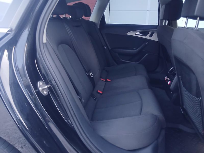 Audi A6 Avant 3.0 TDi - fotka 14 z 37
