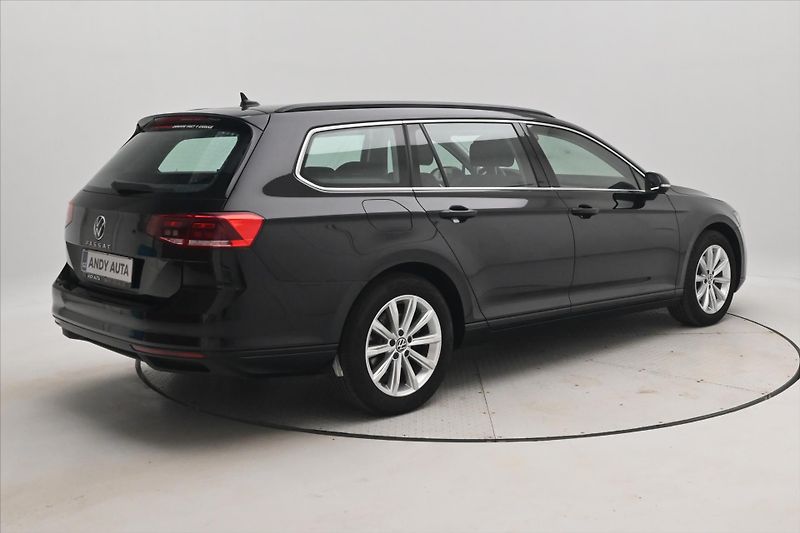 Volkswagen Passat 2,0 TDI 110 kW DSG Business Zá - fotka 5 z 32