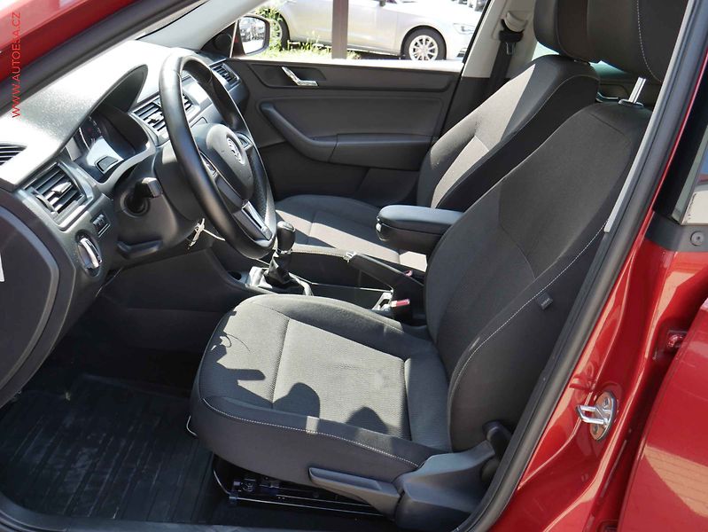 Škoda Rapid (2015) 1.2TSi, 2.maj,ČR, Ambition - fotka 9 z 18
