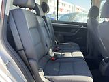 Volkswagen Touran (2009) 1.9TDi, AC, temp - náhled 12