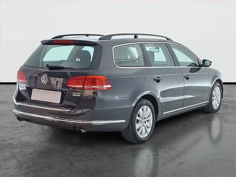 Volkswagen Passat (2013) 2.0 TDI, 4X4, Automat, Xenony - fotka 5 z 16