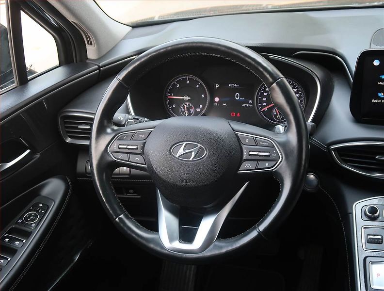 Hyundai Santa Fe (2021) 2.2 CRDi - fotka 16 z 32
