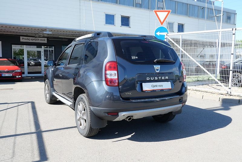 Dacia Duster - fotka 4 z 6