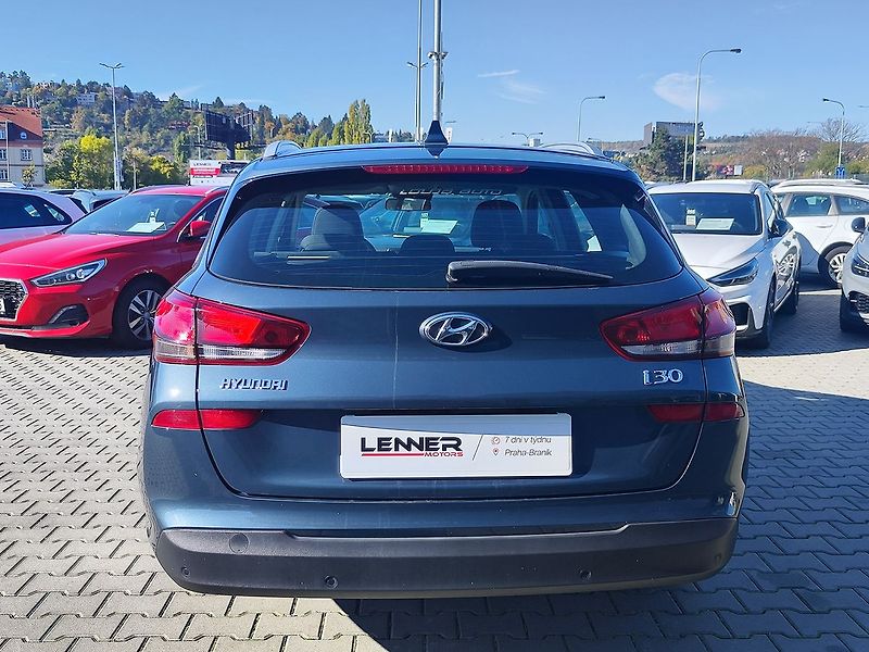 Hyundai i30 1.0 T-GDI/88kW Start Plus - fotka 6 z 28