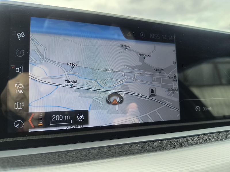 BMW Řada 3 (2019) 320 M XD AT ČR/NAVI/KAMERA/ALU - fotka 43 z 53