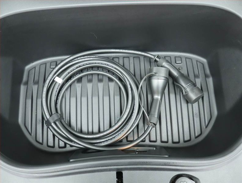 Tesla Model 3 (2024) Standard Range LFP, SoH 95% - fotka 22 z 22