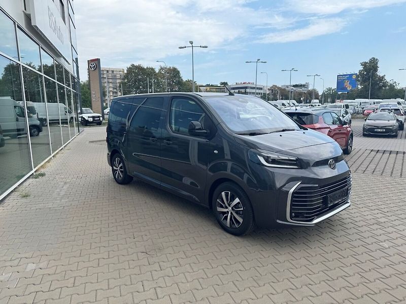 Toyota ProAce Verso 2,2 L1 AT8 7S VIP - fotka 7 z 18