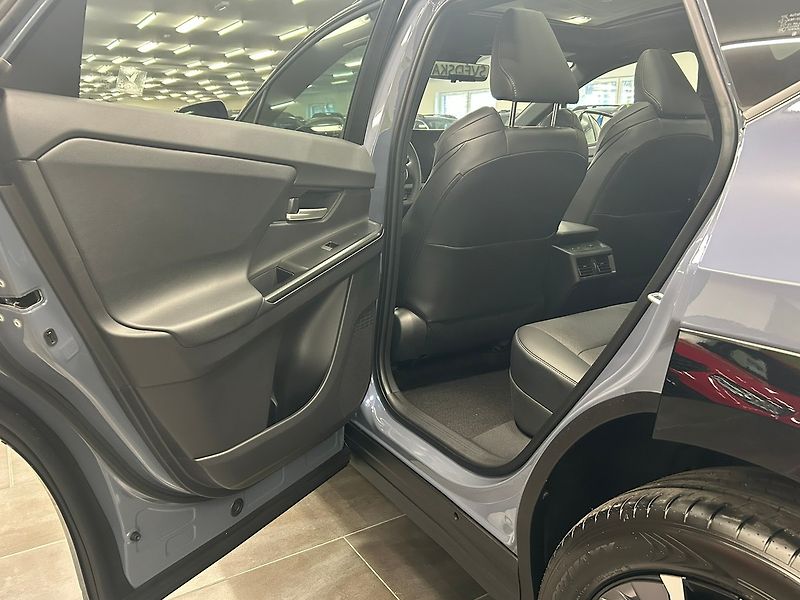 Subaru Solterra (2026) Touring+ 2026 | 10letZáruka - fotka 23 z 65