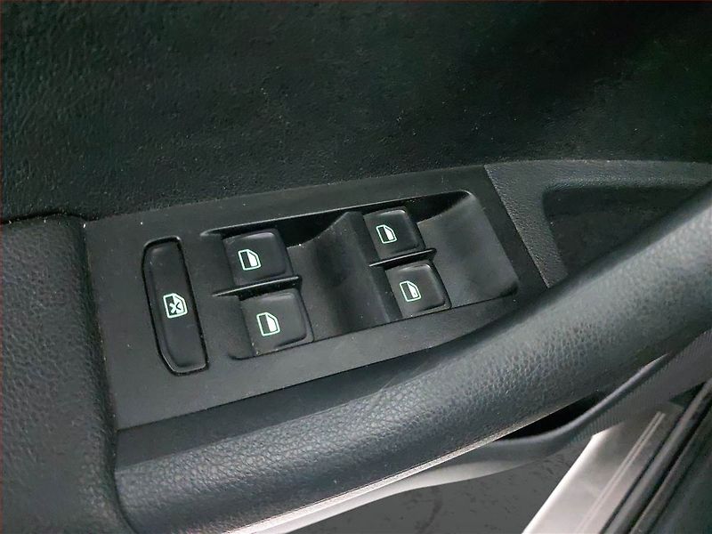 Škoda Octavia (2015) 2.0 TDI 4x4, 4X4, Xenony - fotka 16 z 19