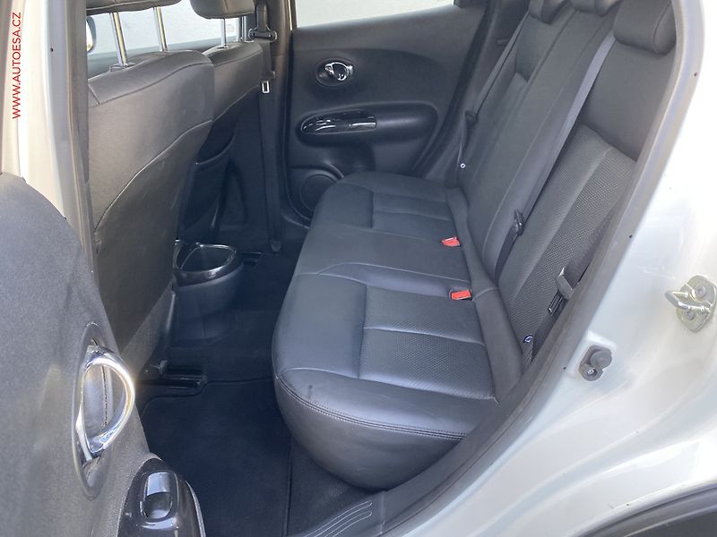 Nissan Juke (2017) 1.2 DIG-T, Tekna, panor - fotka 10 z 17