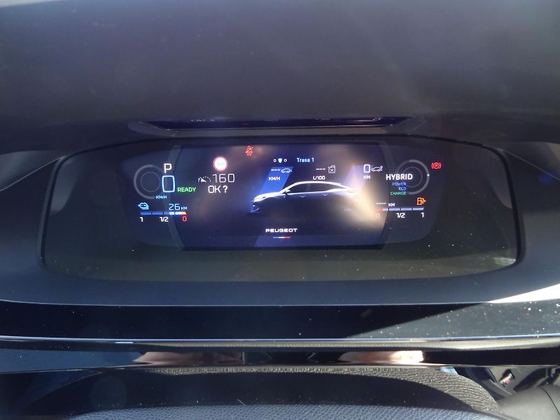 Peugeot 408 (2026) GT Plug-in HYBRID 240 e-DCS7 - fotka 34 z 55