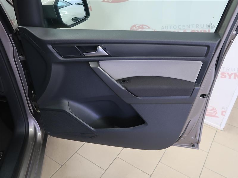 Volkswagen Caddy 1,4 TSI DSG Maxi! - fotka 13 z 33