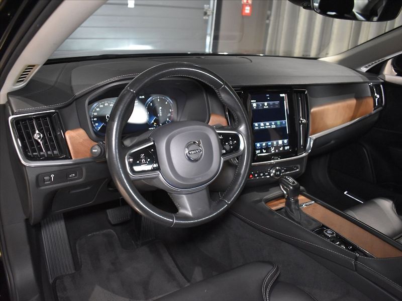 Volvo S90 2,0 D4 Inscription - fotka 10 z 19