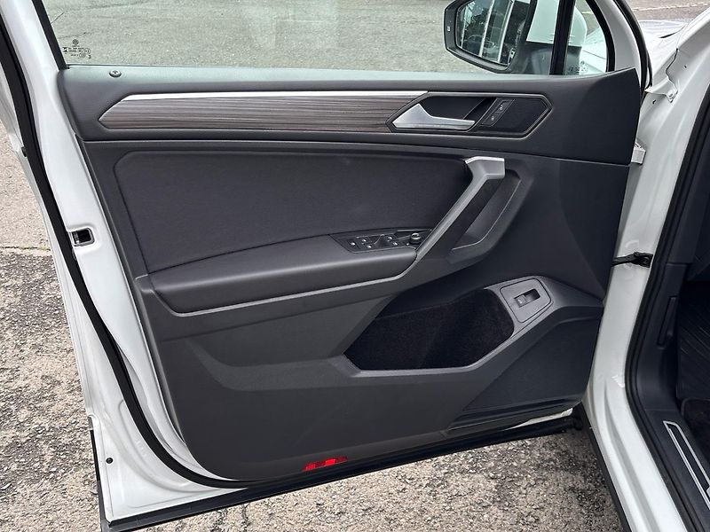 Volkswagen Tiguan Life DSG - fotka 13 z 28