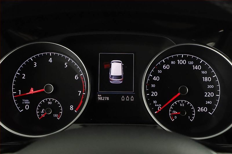 Volkswagen Touran (2016) 1.4 TSI, Automat, Serv.kniha - fotka 8 z 17
