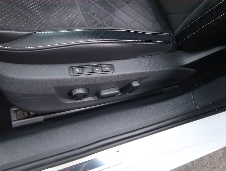 Škoda Superb (2017) Sportline 2.0 TSI, Automat - fotka 16 z 23