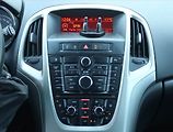 Opel Astra (2011) 1.4 T, Tempomat, Park. senzory - náhled 12