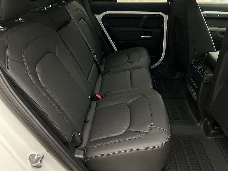 Land Rover Defender (2026) 110 D200 S AWD Aut  - fotka 15 z 50