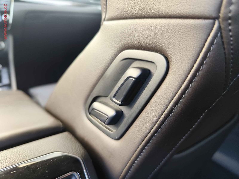 Škoda Superb (2016) 2.0TSi 4x4, ČR, DSG, bixen - fotka 28 z 37