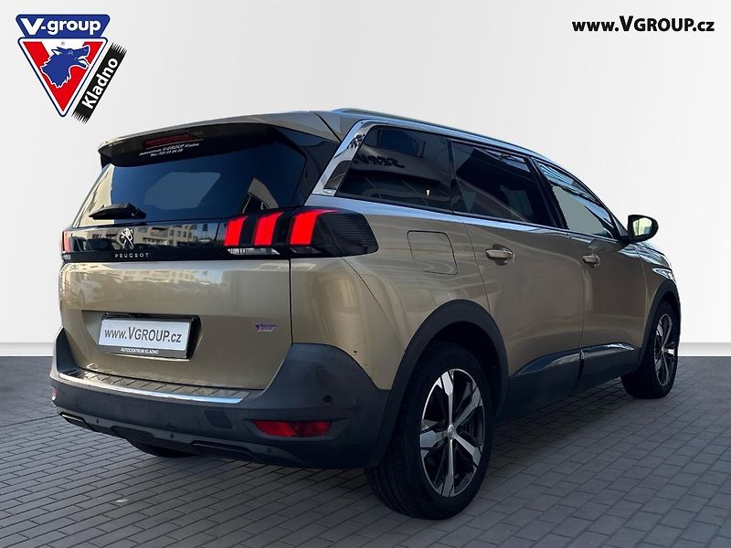 Peugeot 5008 (2018) AllurePack 1.6 THP EAT6 - fotka 4 z 57
