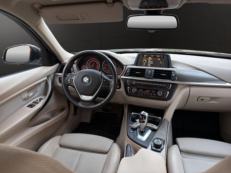 BMW Řada 3 (2013) 135KW 320D X-DRIVE - fotka 14 z 27