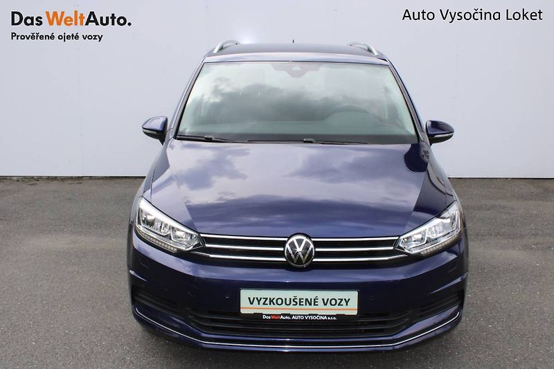 Volkswagen Touran (2023) 1.5 TSI DSG 7 míst Tažné LED - fotka 4 z 35
